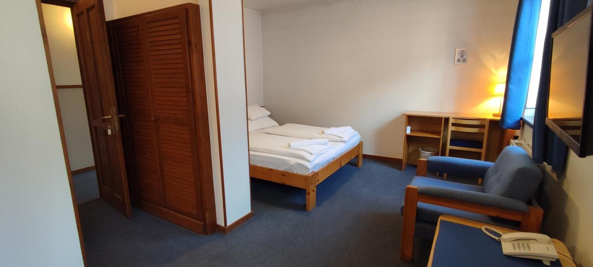 Adler Panzio Hotel Budaörs Екстериор снимка
